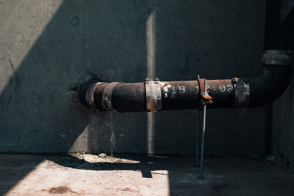 Travaux de sewage pipe trench