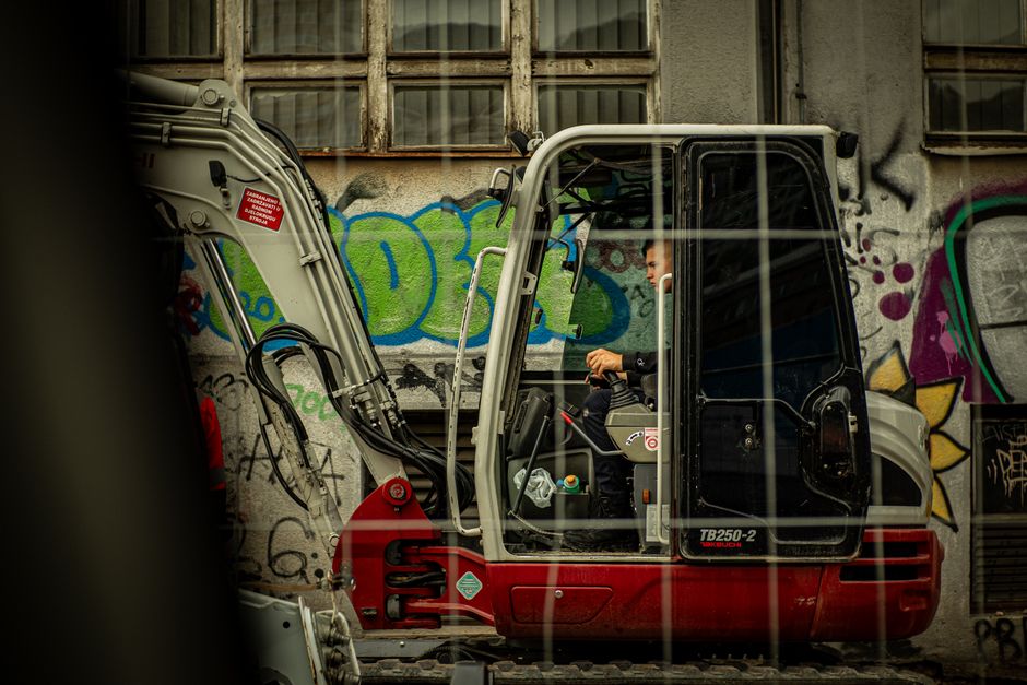 Travaux de small digger construction