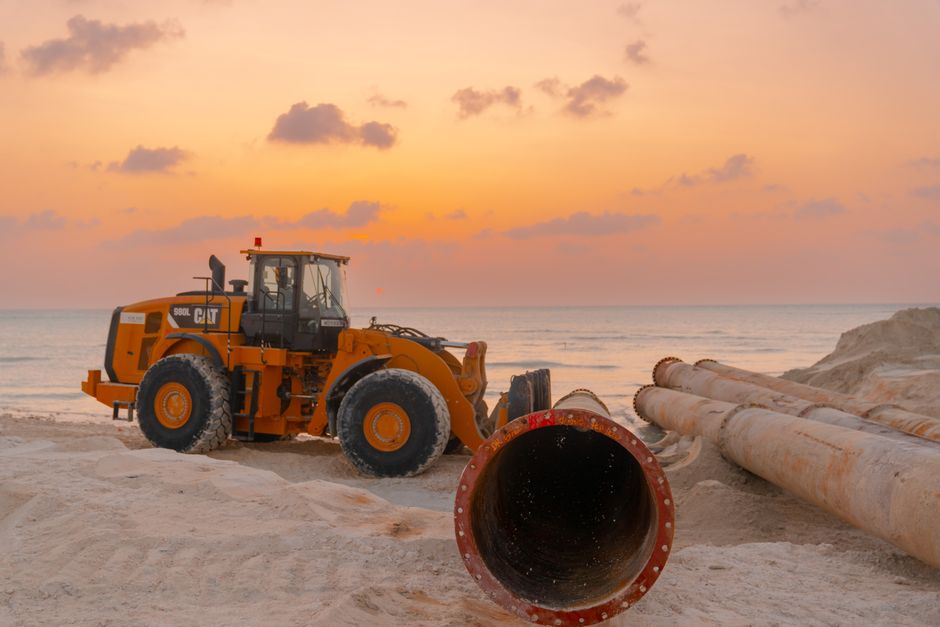 Travaux de sewage pipe trench