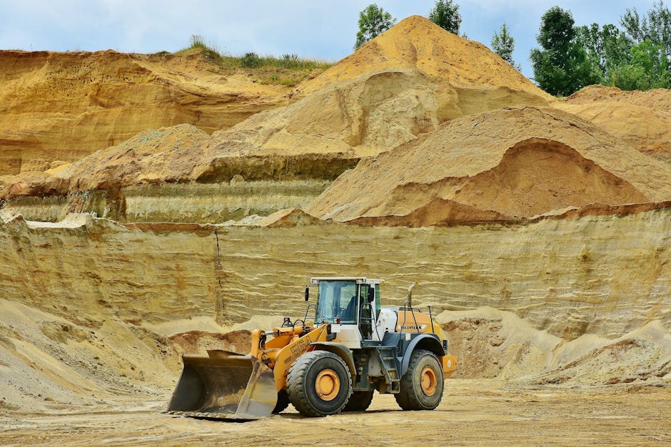 Travaux de soil filling excavator